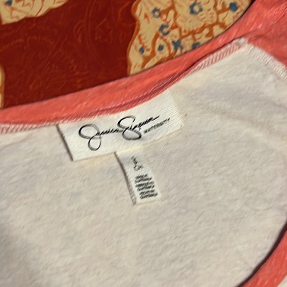 Jessica Simpson Knot Front Maternity Tee - Picture 3 of 3